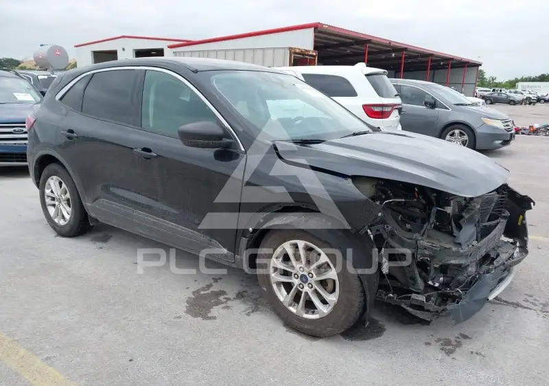 2022 Ford ESCAPE photo