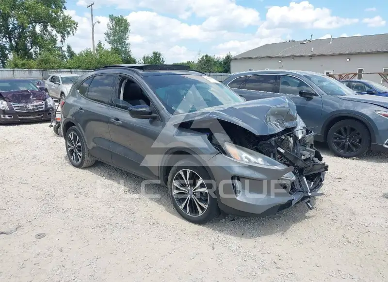 2022 Ford ESCAPE фото