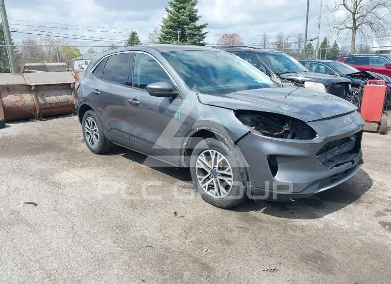2022 Ford ESCAPE photo
