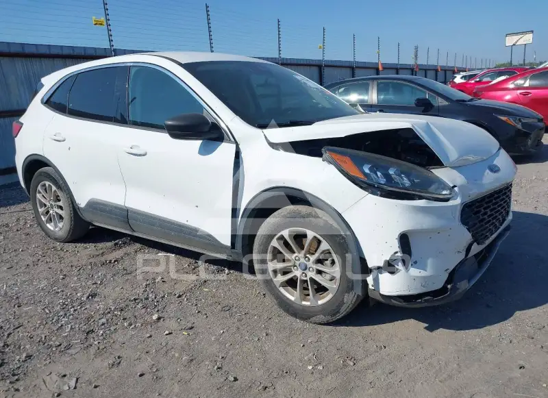 2022 Ford ESCAPE photo