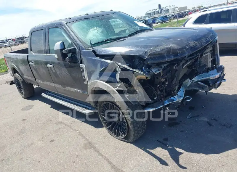 2022 Ford F-350 photo