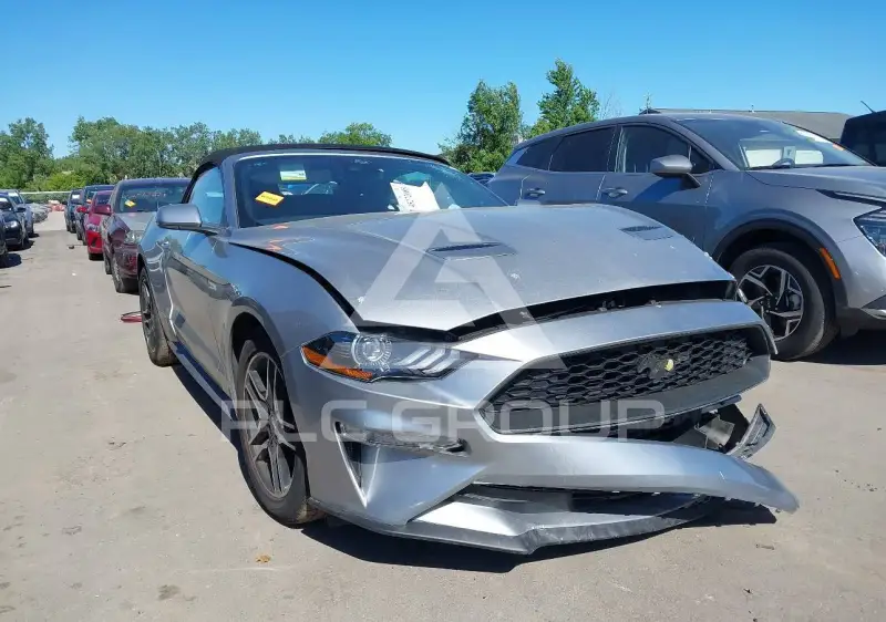 2022 Ford MUSTANG photo