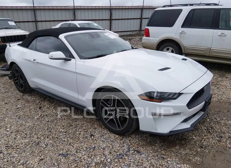 2022 Ford MUSTANG photo