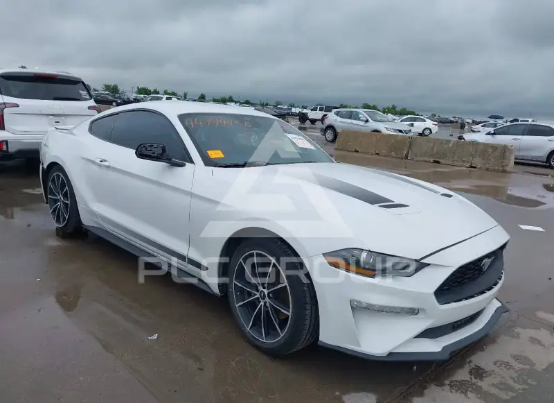 2022 Ford MUSTANG photo