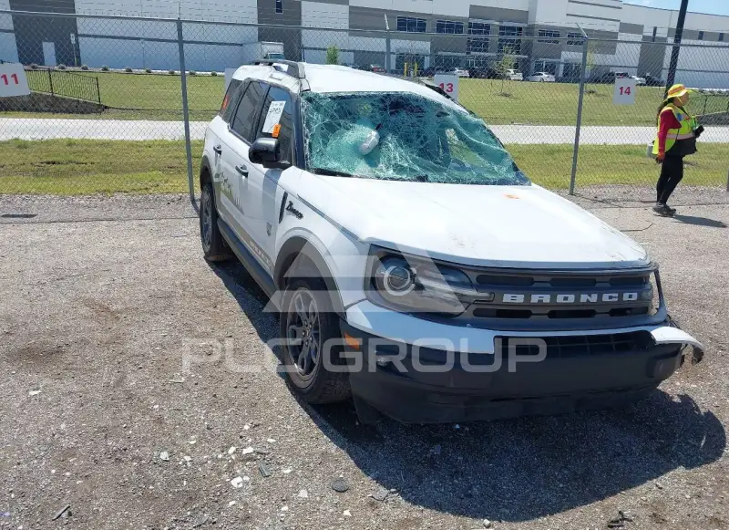 2022 Ford BRONCO photo