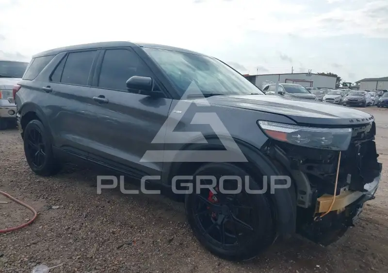 2022 Ford EXPLORER photo