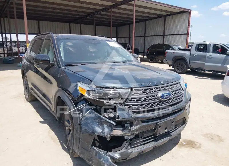 2022 Ford EXPLORER photo