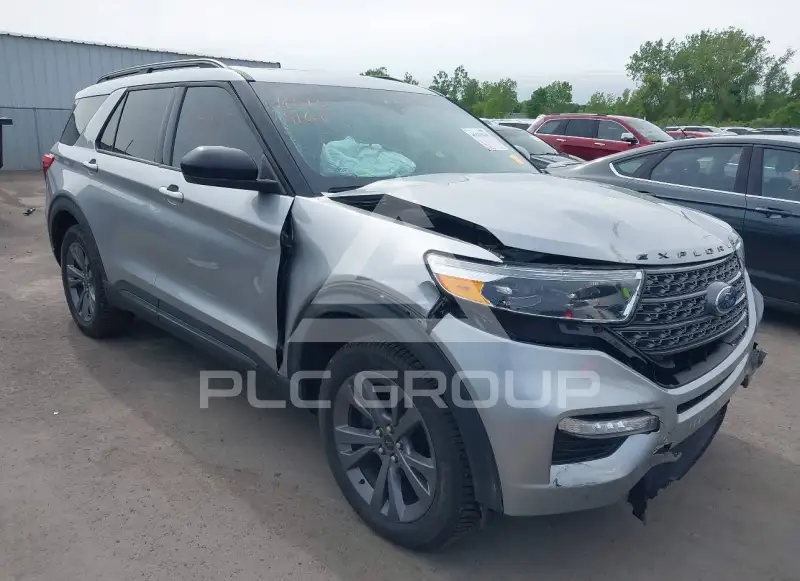 2022 Ford EXPLORER photo
