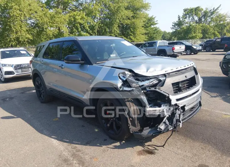 2022 Ford EXPLORER photo