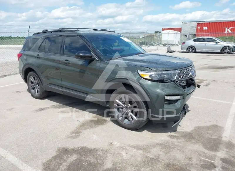 2022 Ford EXPLORER photo