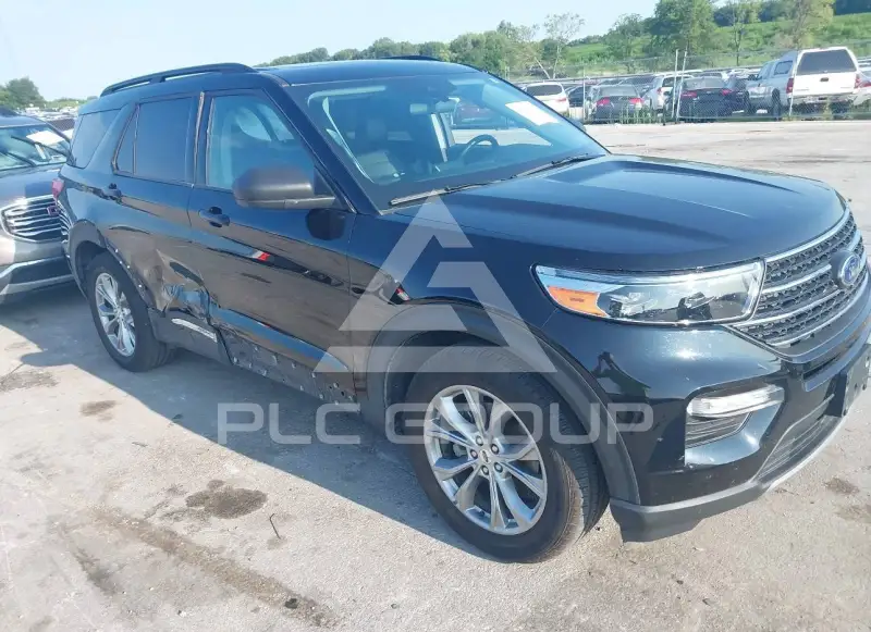 2022 Ford EXPLORER photo