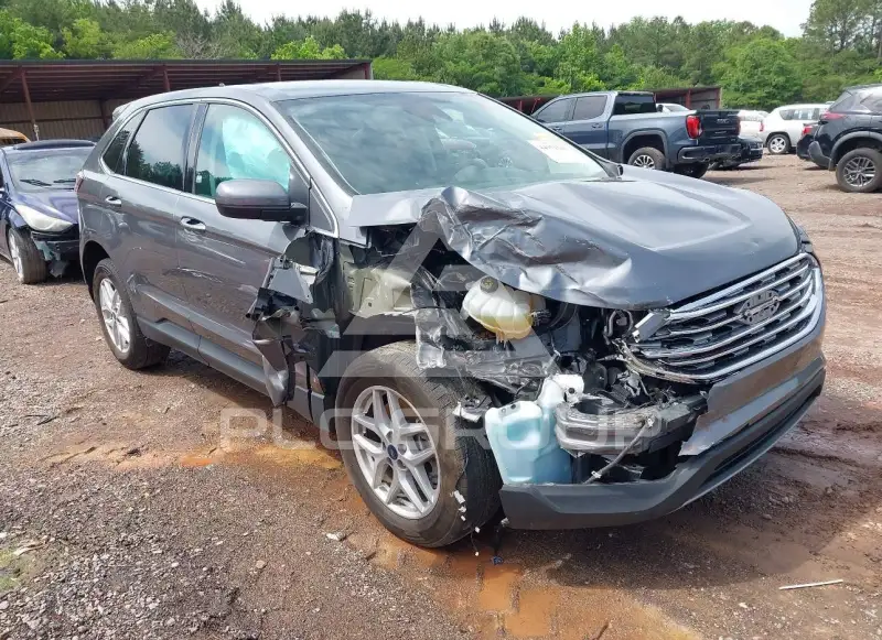 2022 Ford EDGE photo