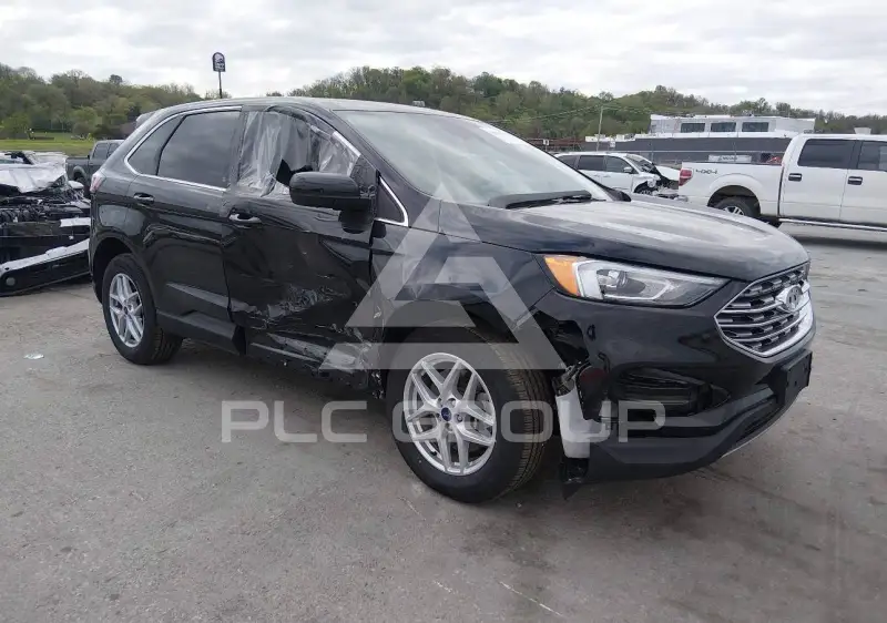 2022 Ford EDGE photo