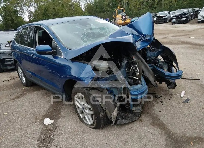 2022 Ford EDGE photo