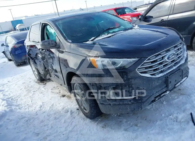 2022 Ford EDGE photo