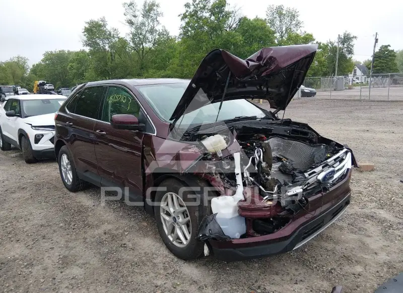 2022 Ford EDGE photo