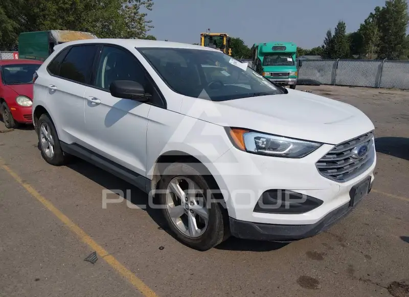 2022 Ford EDGE photo