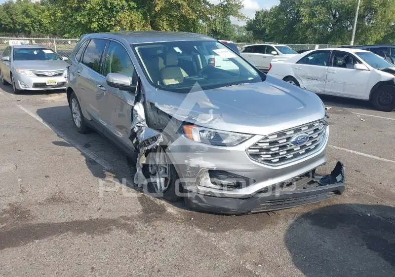 2022 Ford EDGE photo
