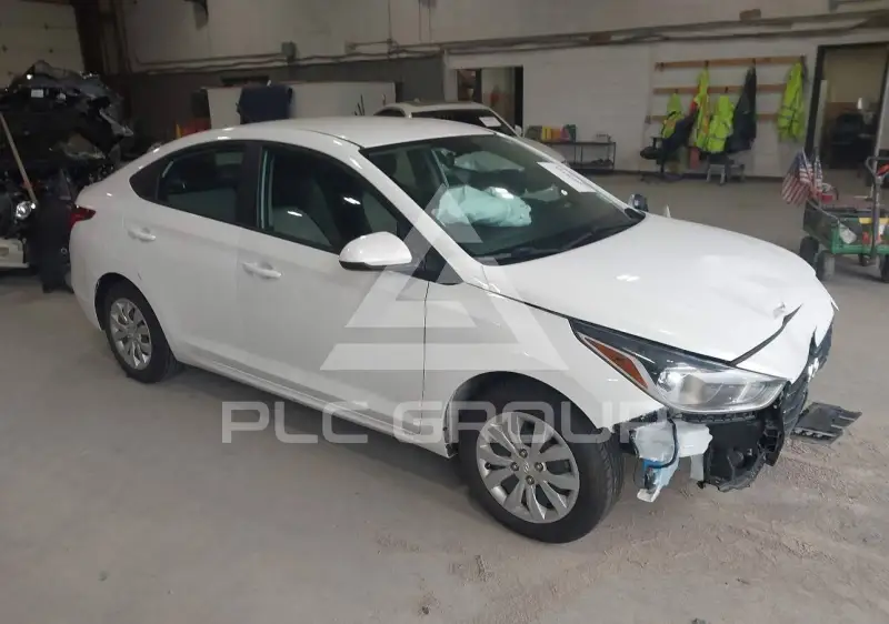 2022 Hyundai Accent photo