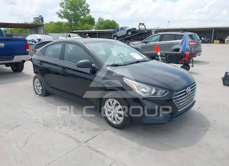 2022 Hyundai Accent photo