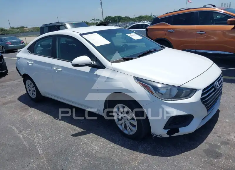 2022 Hyundai Accent фото