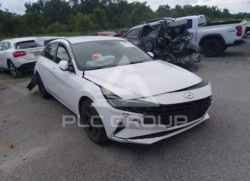 2022 Hyundai Elantra photo