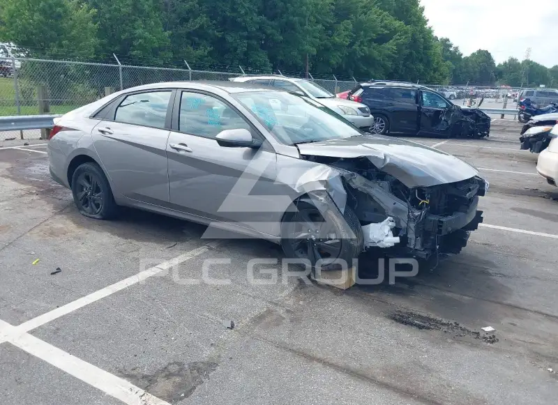 2022 Hyundai Elantra photo