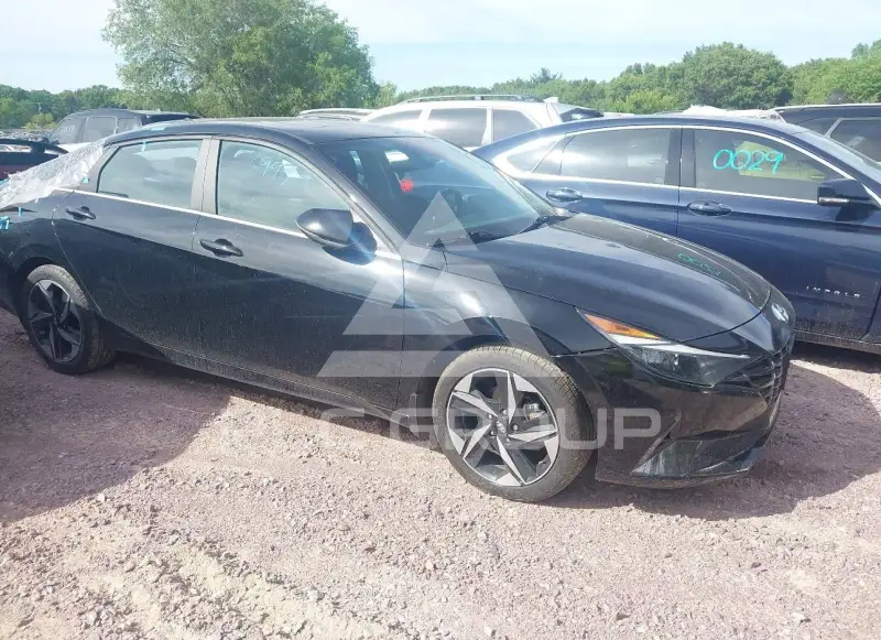 2022 Hyundai Elantra photo