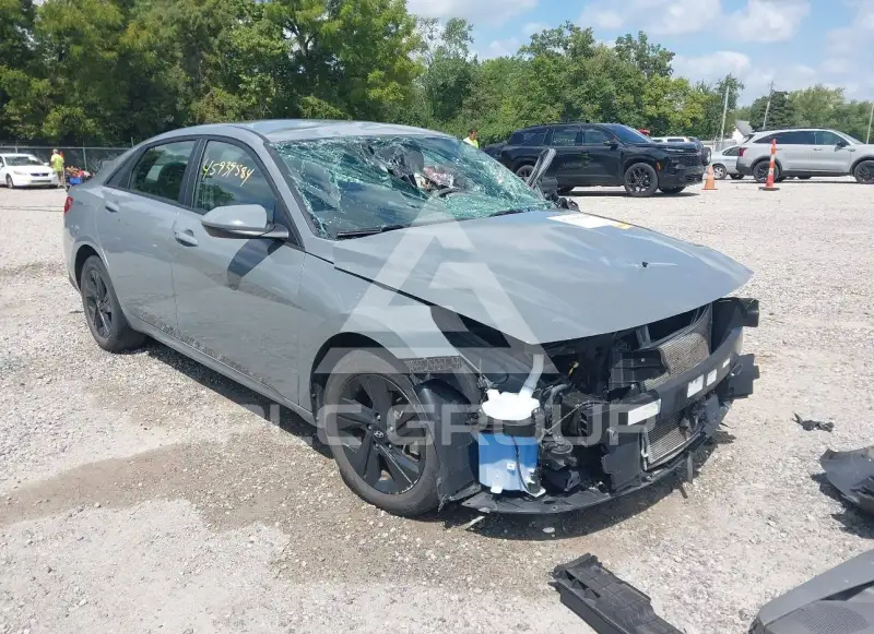 2022 Hyundai Elantra photo