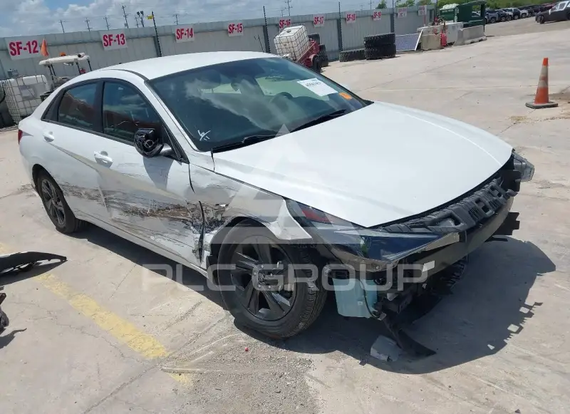 2022 Hyundai Elantra photo