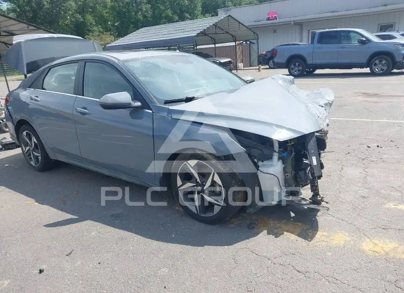 2022 Hyundai Elantra photo