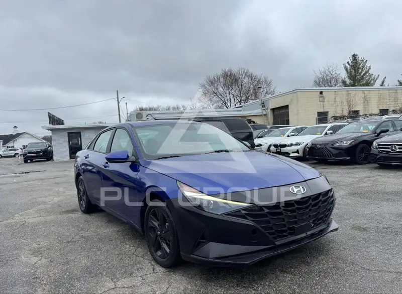 2022 Hyundai Elantra photo