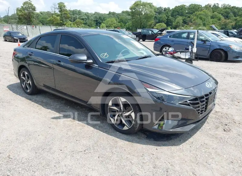2022 Hyundai Elantra фото