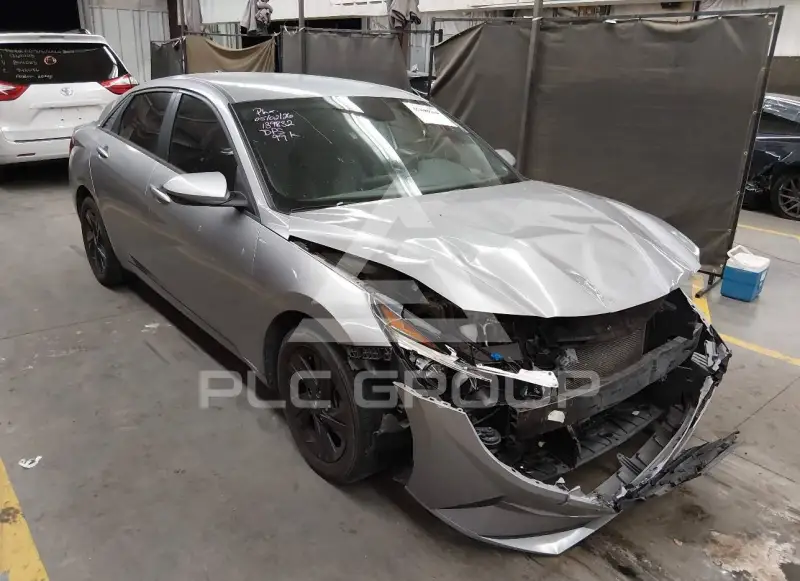 2022 Hyundai Elantra фото