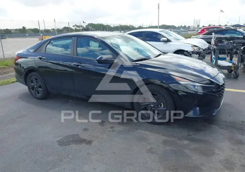 2022 Hyundai Elantra фото