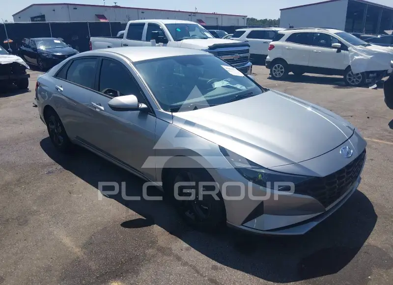 2022 Hyundai Elantra photo