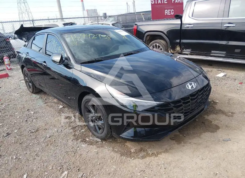 2022 Hyundai Elantra photo