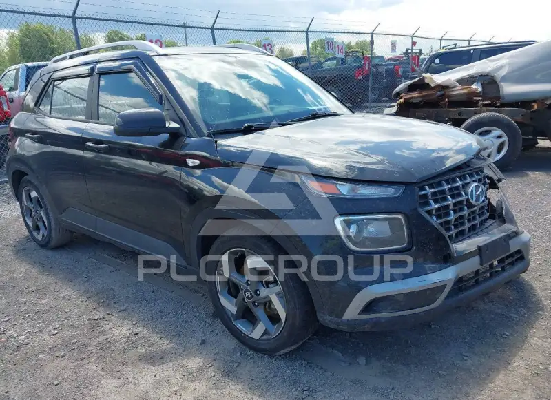 2022 Hyundai Venue photo