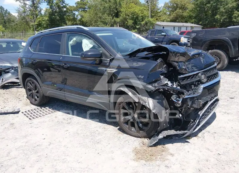 2022 Volkswagen Taos photo
