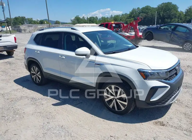 2022 Volkswagen Taos photo