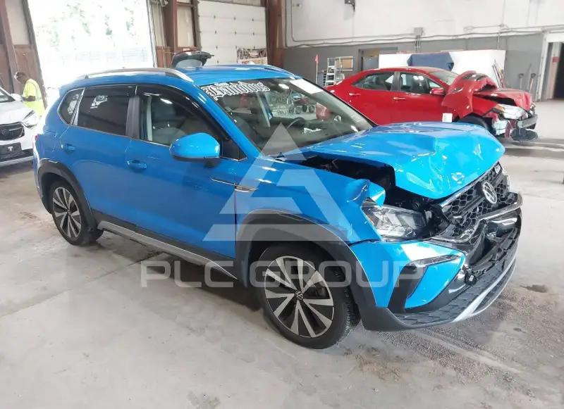 2022 Volkswagen Taos photo