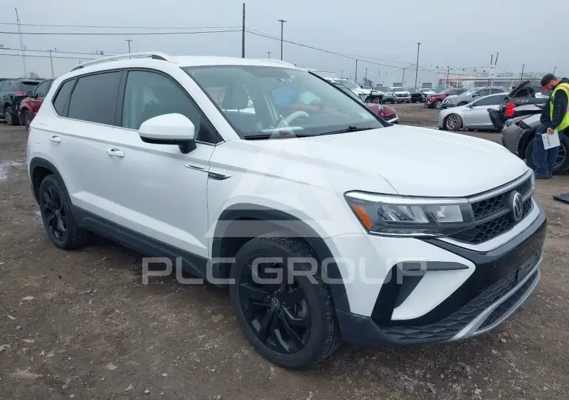 2022 Volkswagen Taos photo