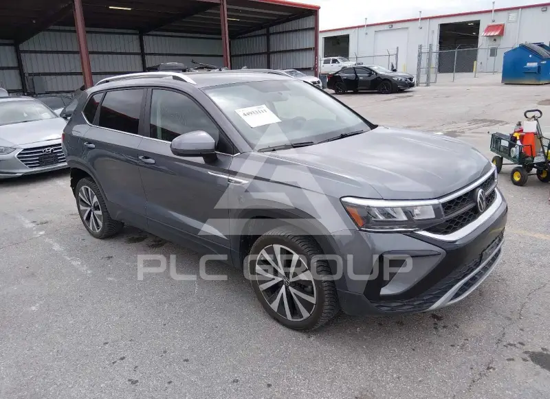 2022 Volkswagen Taos photo