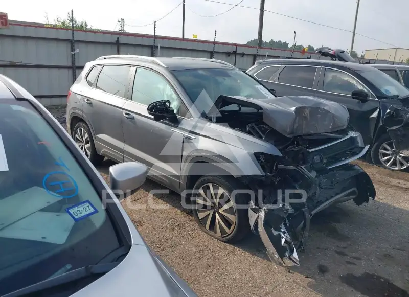 2022 Volkswagen Taos photo