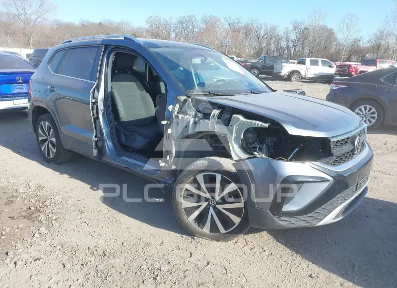 2022 Volkswagen Taos photo