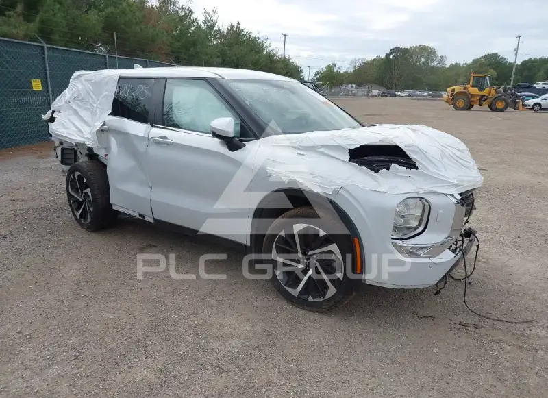 2023 Mitsubishi OUTLANDER фото