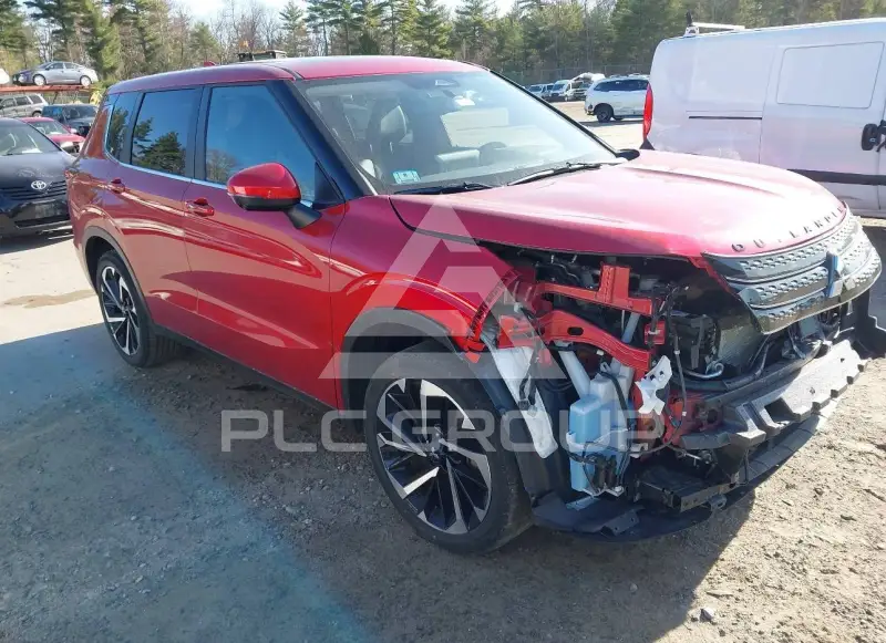 2023 Mitsubishi OUTLANDER photo