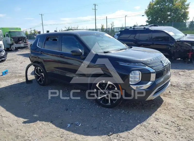 2023 Mitsubishi OUTLANDER photo