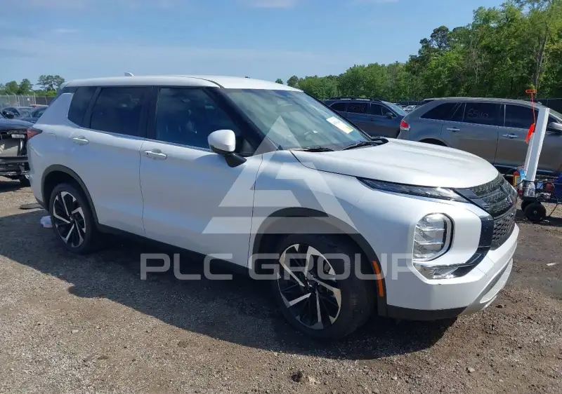 2023 Mitsubishi OUTLANDER фото