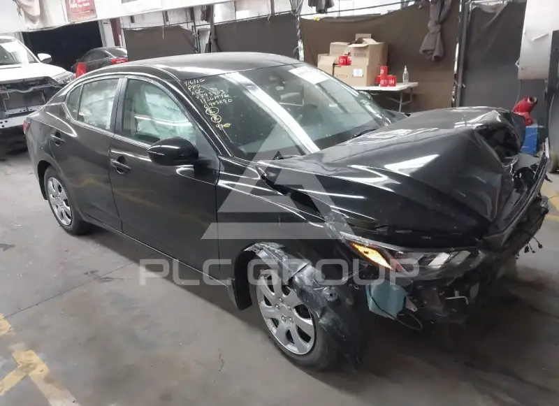 2023 Nissan SENTRA фото